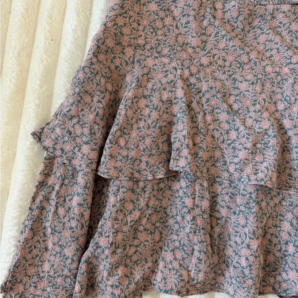 Altar’d State Pink and Gray Floral A-Line Skirt - Picture 3 of 7